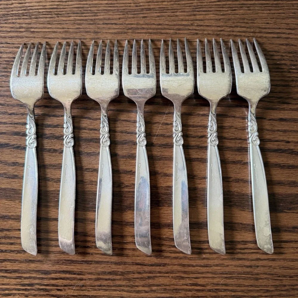 Vintage Oneida 1955 South Seas Salad Forks Silverplate Flatware SET OF 7